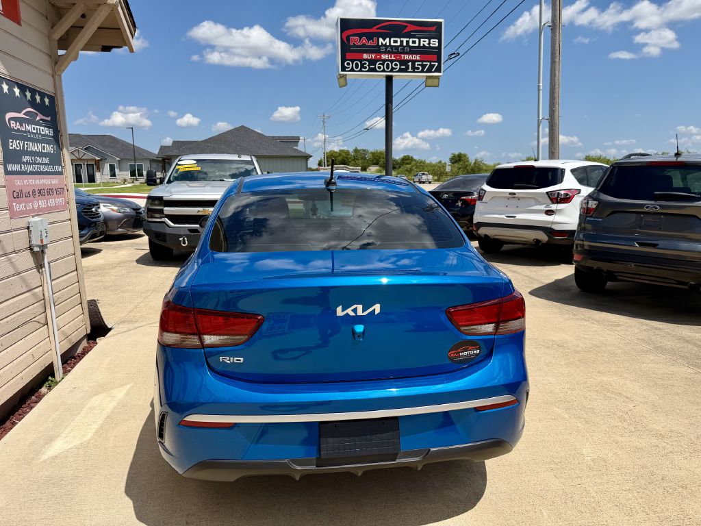 Photo 13 of this KIA RIO