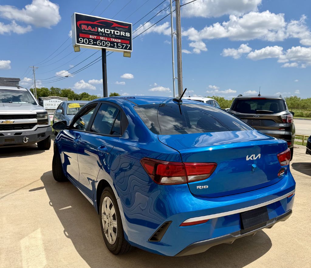 Photo 15 of this KIA RIO