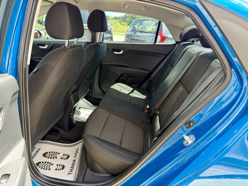 Photo 26 of this KIA RIO