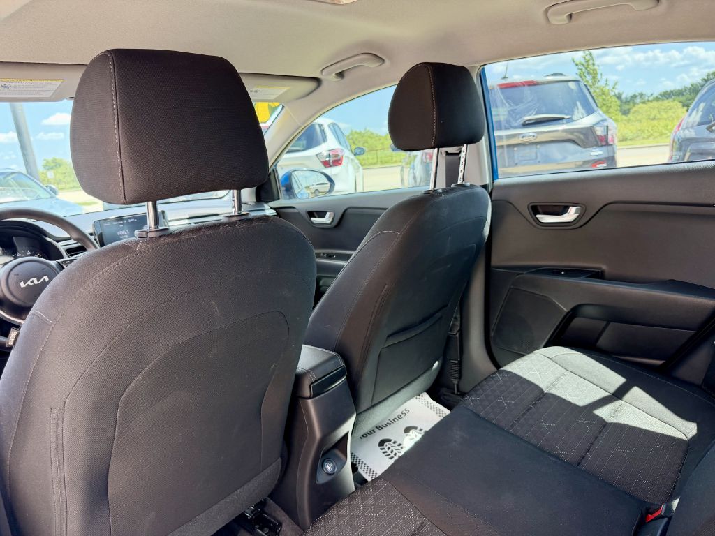Photo 27 of this KIA RIO