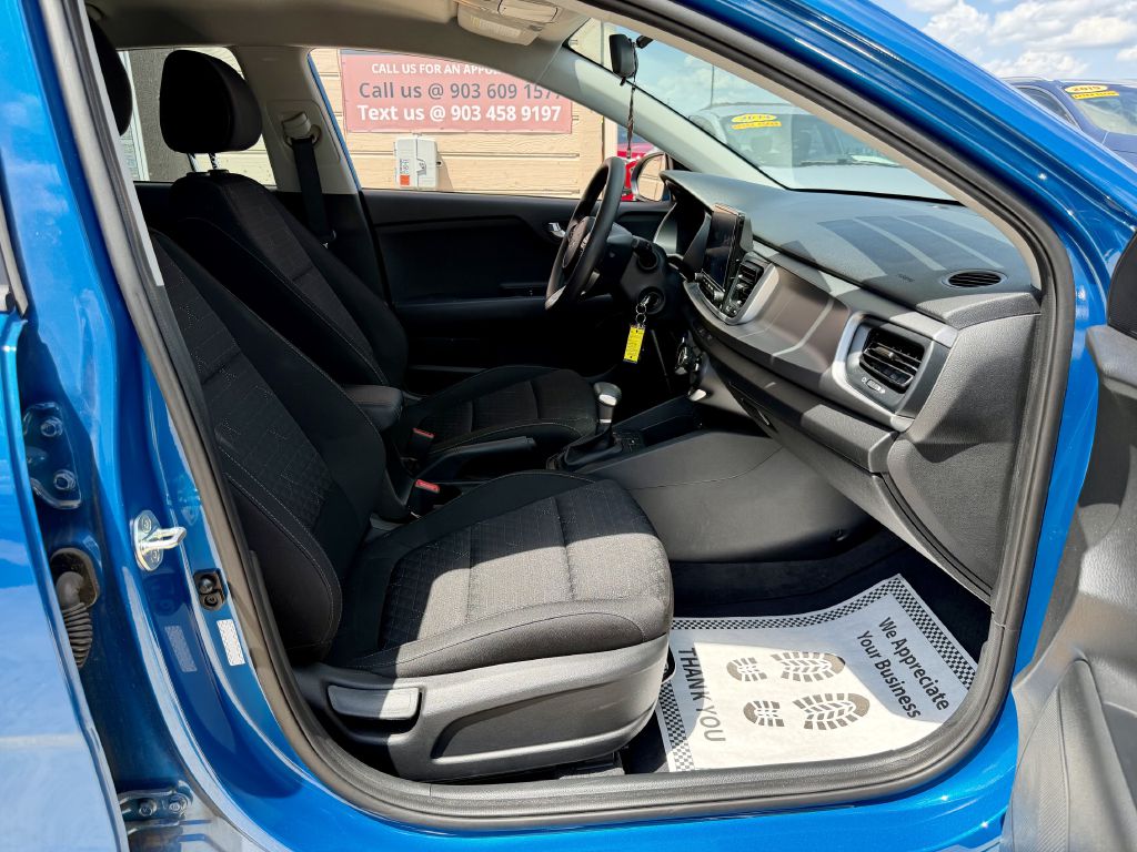 Photo 29 of this KIA RIO