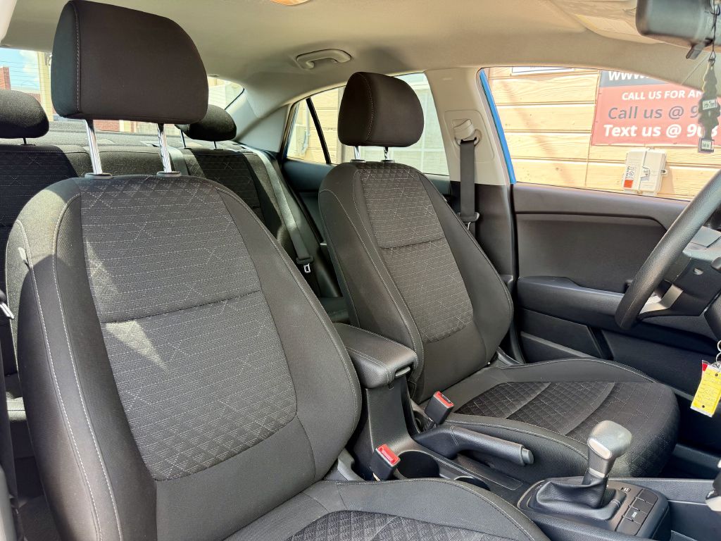 Photo 30 of this KIA RIO