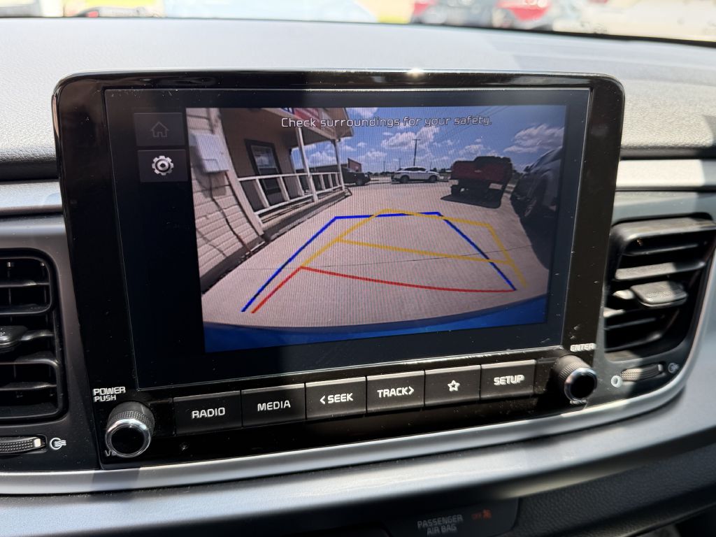 Photo 33 of this KIA RIO