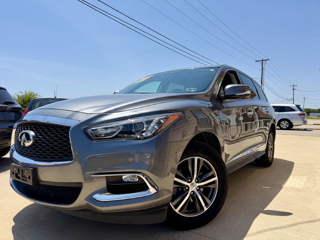 Photo 2 of this INFINITI QX60