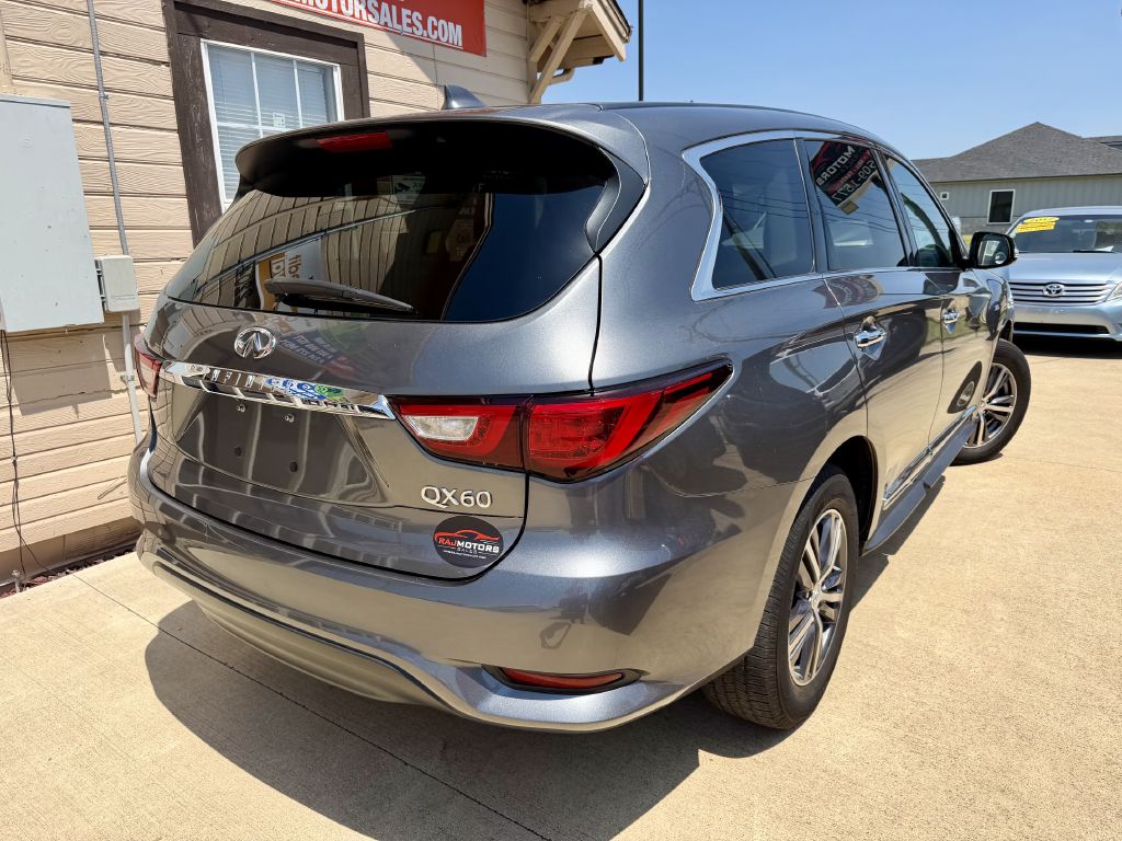 Photo 12 of this INFINITI QX60