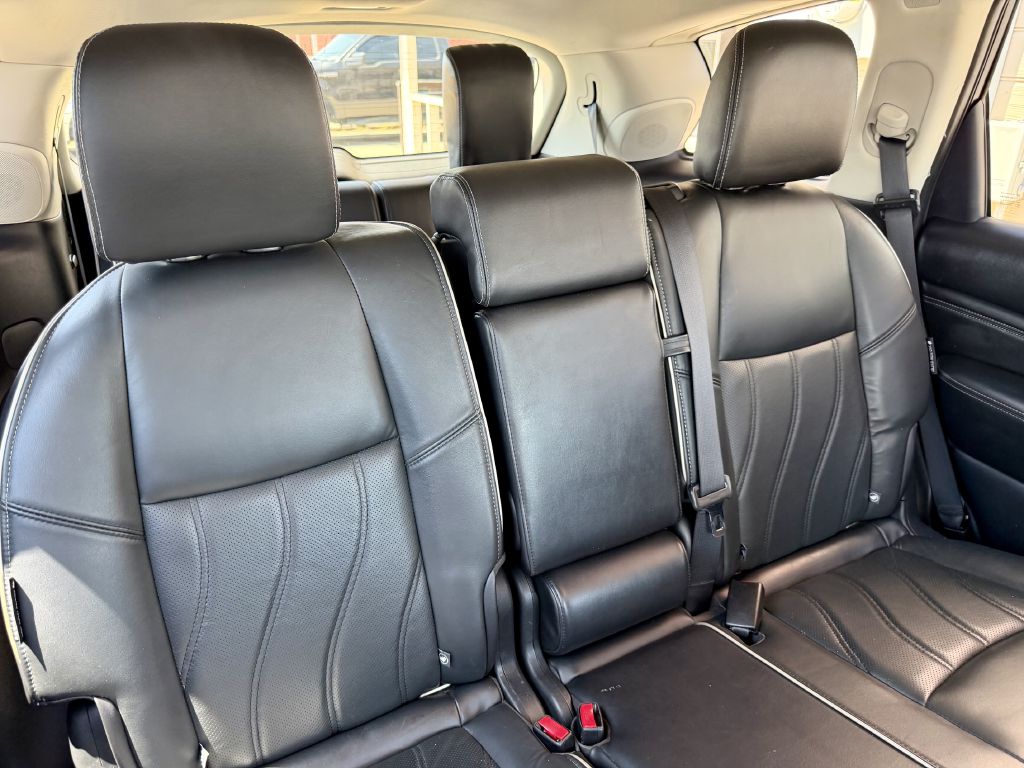Photo 29 of this INFINITI QX60