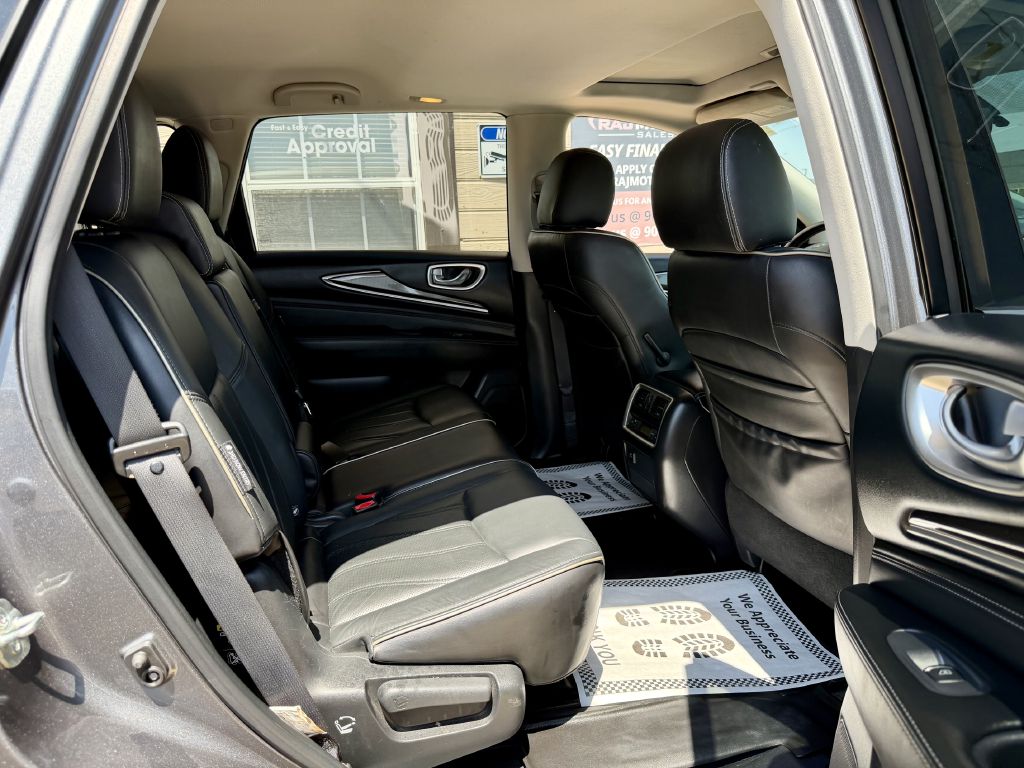 Photo 30 of this INFINITI QX60