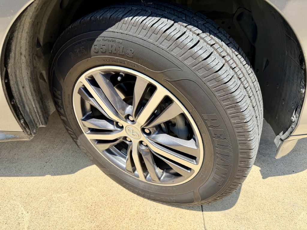 Photo 38 of this INFINITI QX60