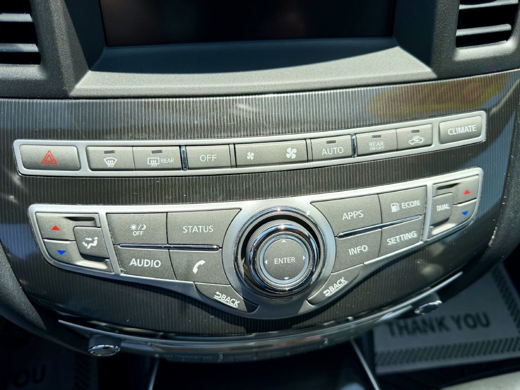 Photo 34 of this INFINITI QX60