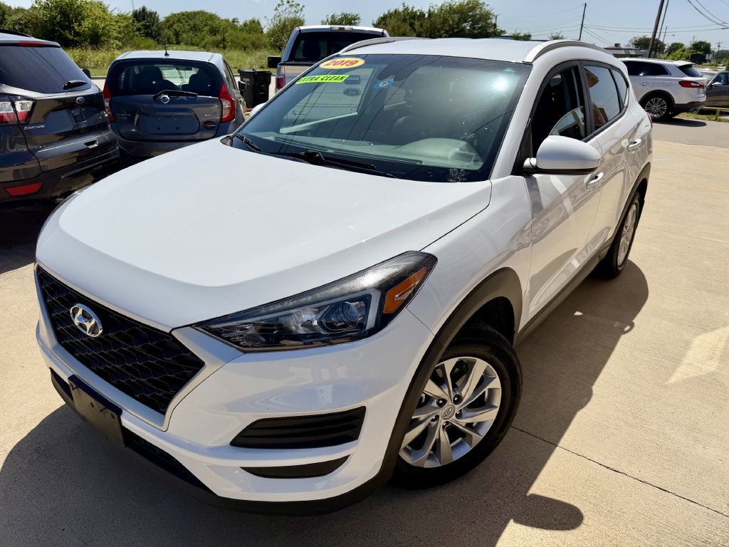 Photo 3 of this HYUNDAI TUCSON