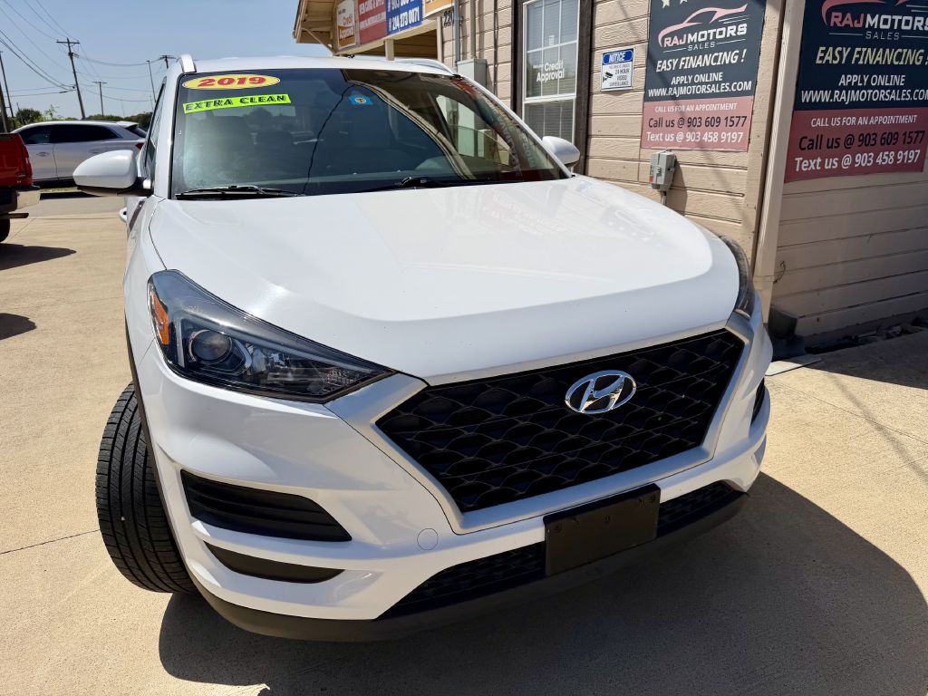 Photo 7 of this HYUNDAI TUCSON
