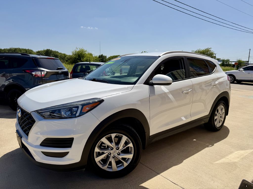 Photo 15 of this HYUNDAI TUCSON