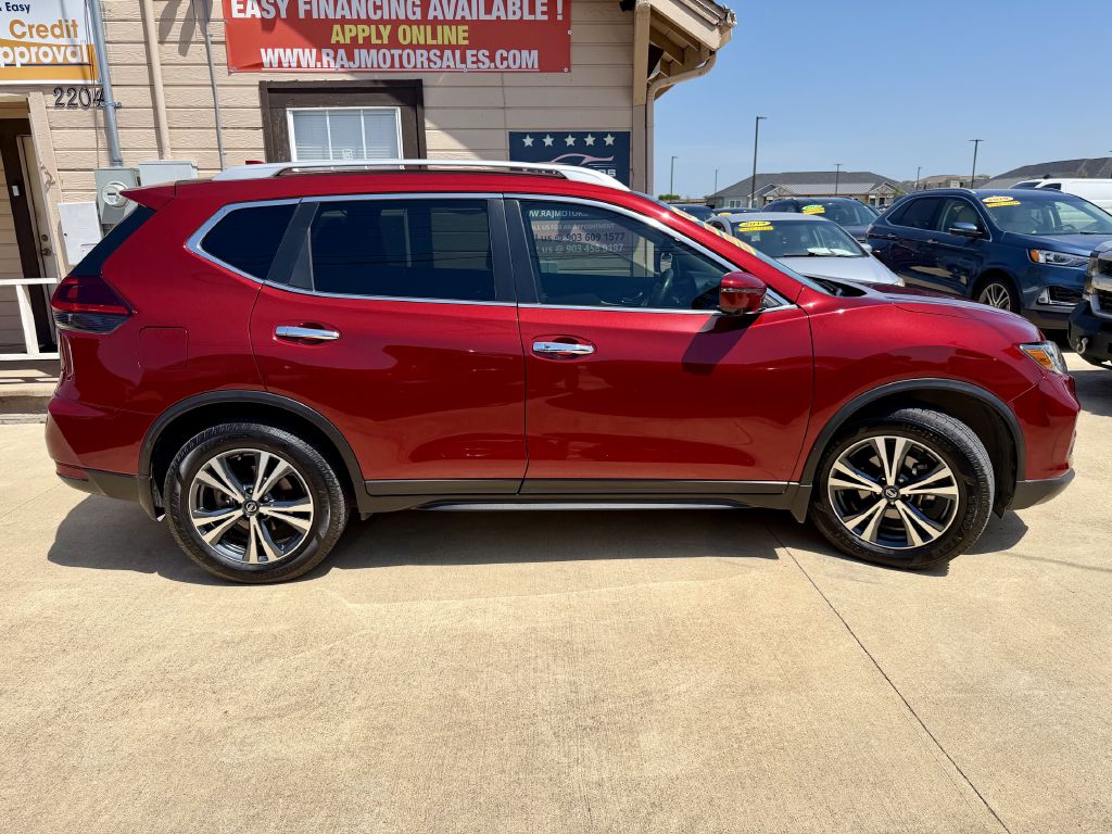 Photo 10 of this NISSAN ROGUE