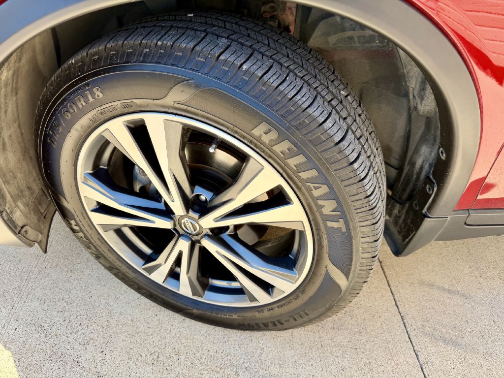 Photo 39 of this NISSAN ROGUE