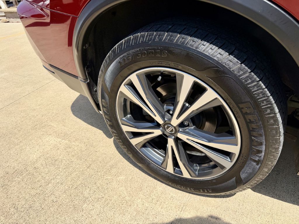 Photo 42 of this NISSAN ROGUE