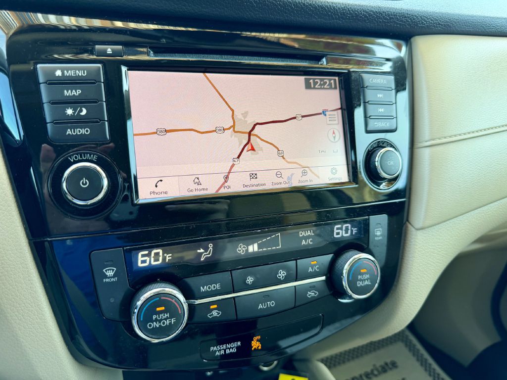Photo 25 of this NISSAN ROGUE