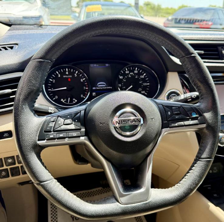 Photo 20 of this NISSAN ROGUE