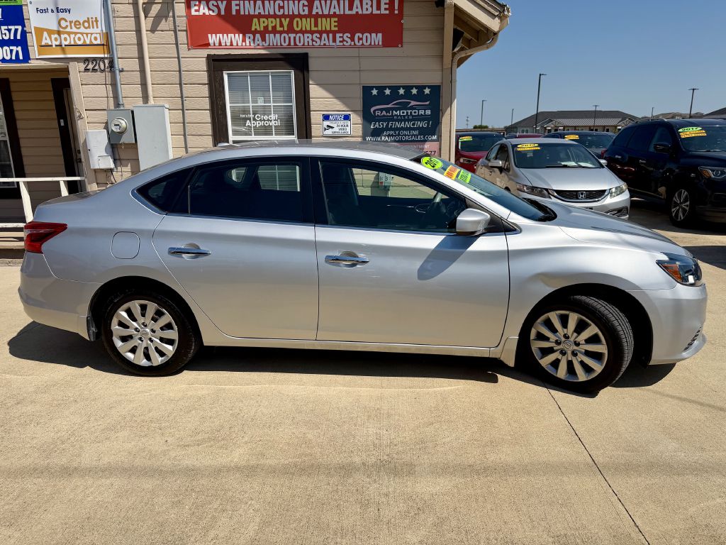 Photo 10 of this NISSAN SENTRA