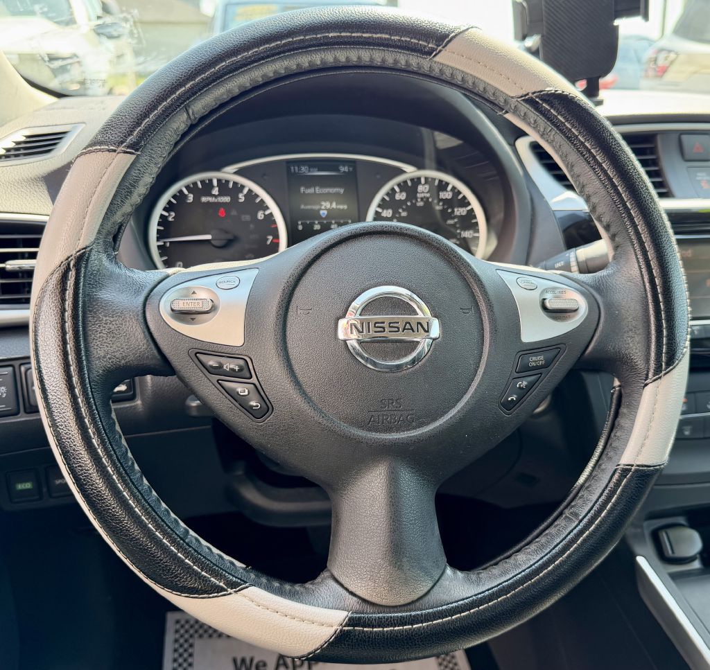 Photo 18 of this NISSAN SENTRA