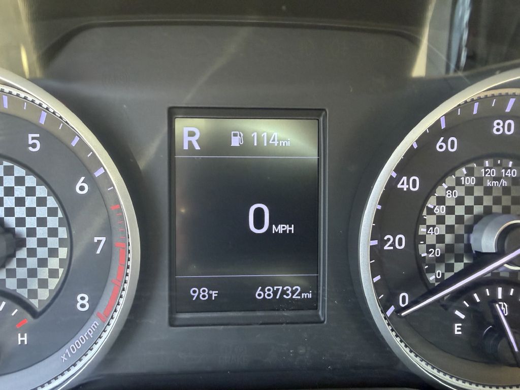 Photo 30 of this HYUNDAI ELANTRA