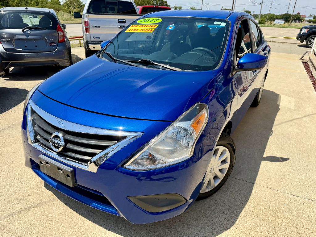 Photo 4 of this NISSAN VERSA