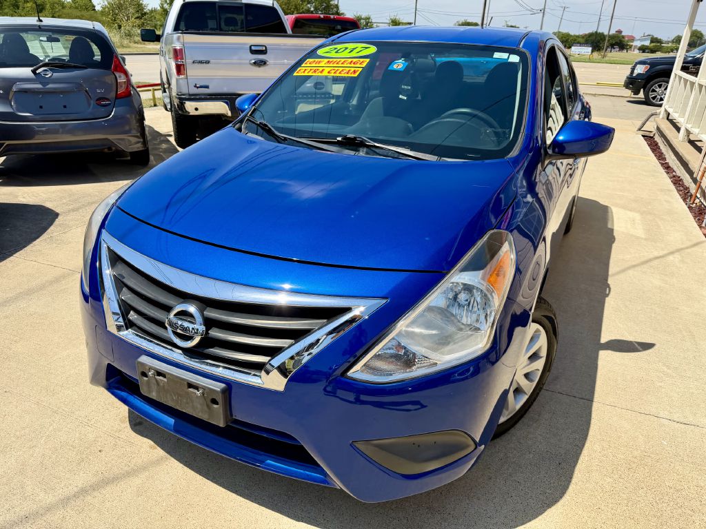Photo 5 of this NISSAN VERSA