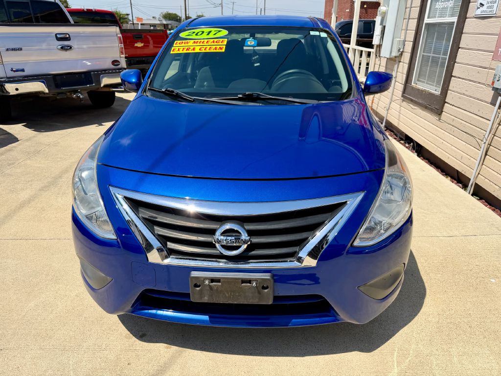 Photo 6 of this NISSAN VERSA