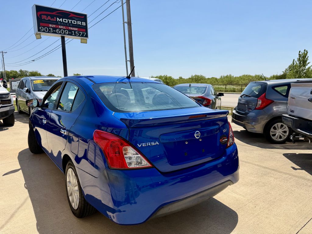 Photo 17 of this NISSAN VERSA