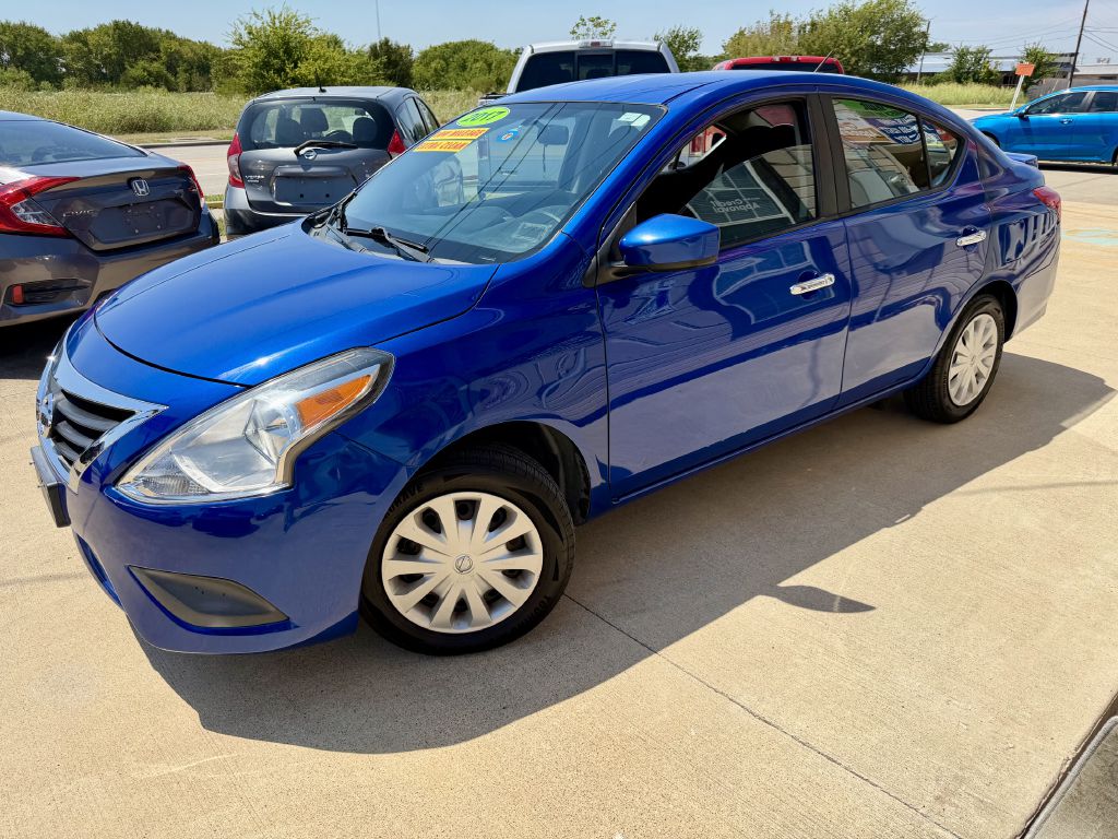 Photo 18 of this NISSAN VERSA