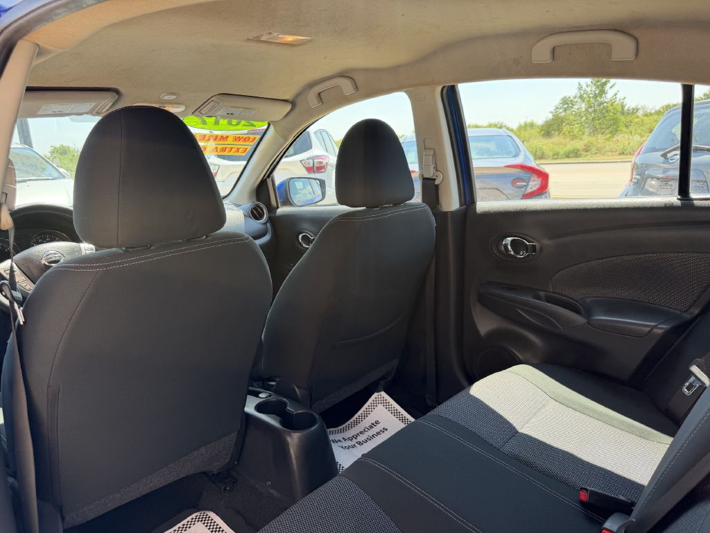 Photo 25 of this NISSAN VERSA