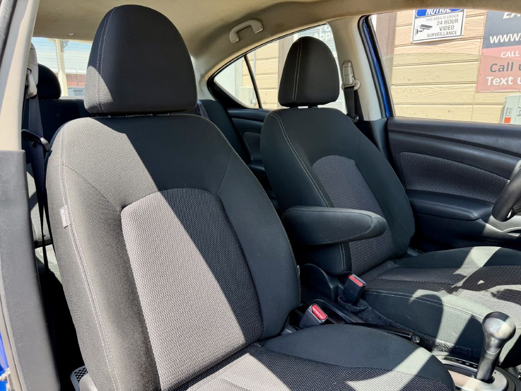 Photo 28 of this NISSAN VERSA