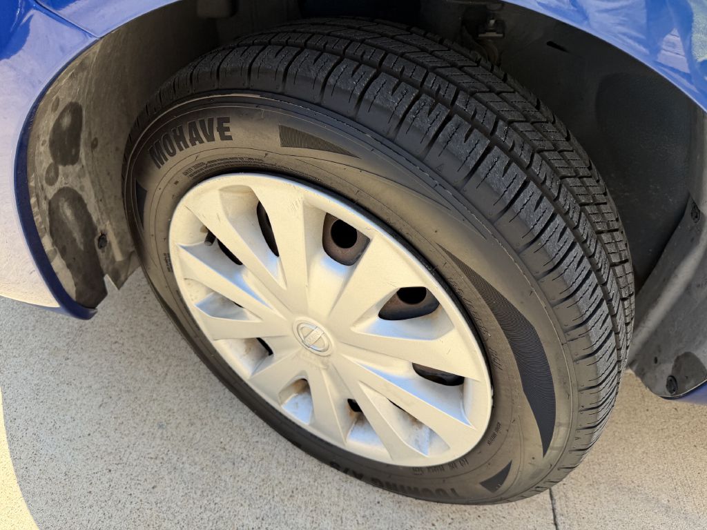 Photo 38 of this NISSAN VERSA