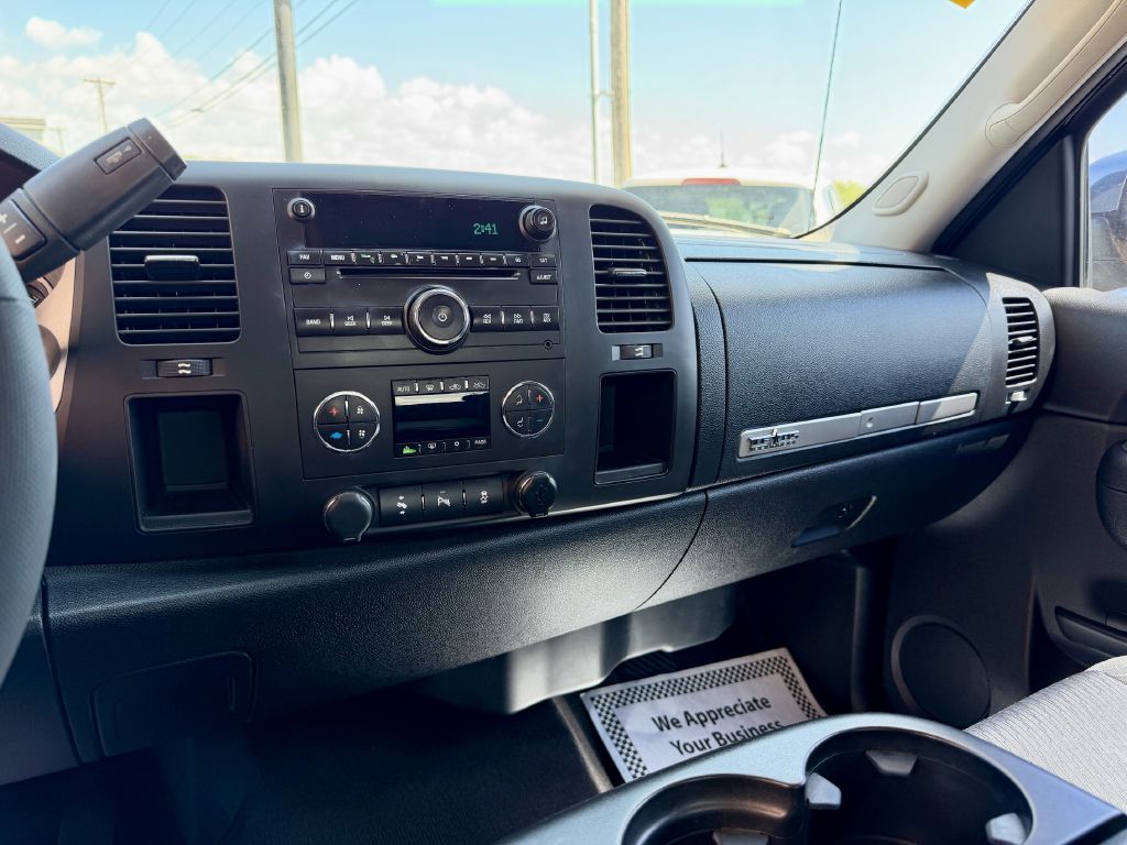 Photo 25 of this CHEVROLET SILVERADO 1500