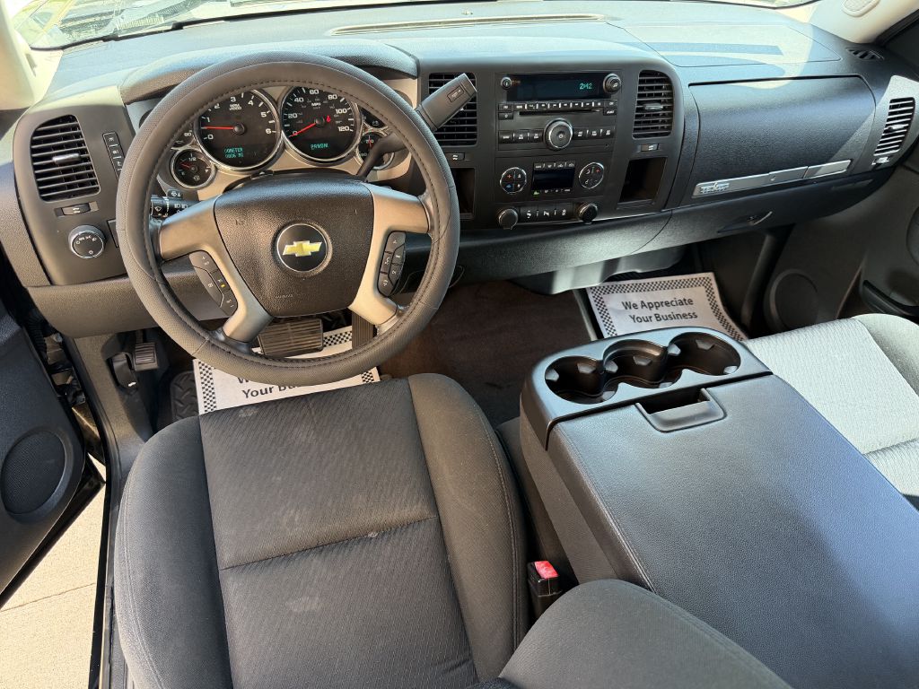 Photo 28 of this CHEVROLET SILVERADO 1500