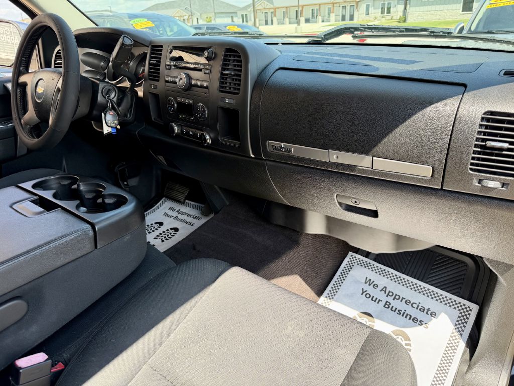 Photo 31 of this CHEVROLET SILVERADO 1500