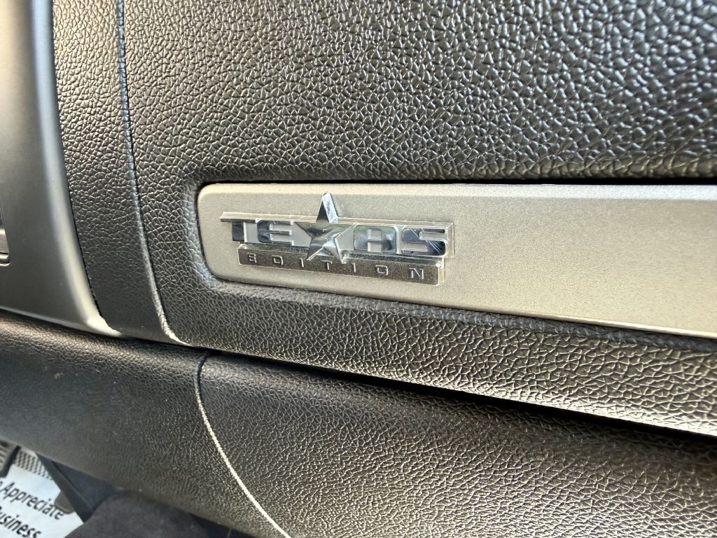 Photo 32 of this CHEVROLET SILVERADO 1500