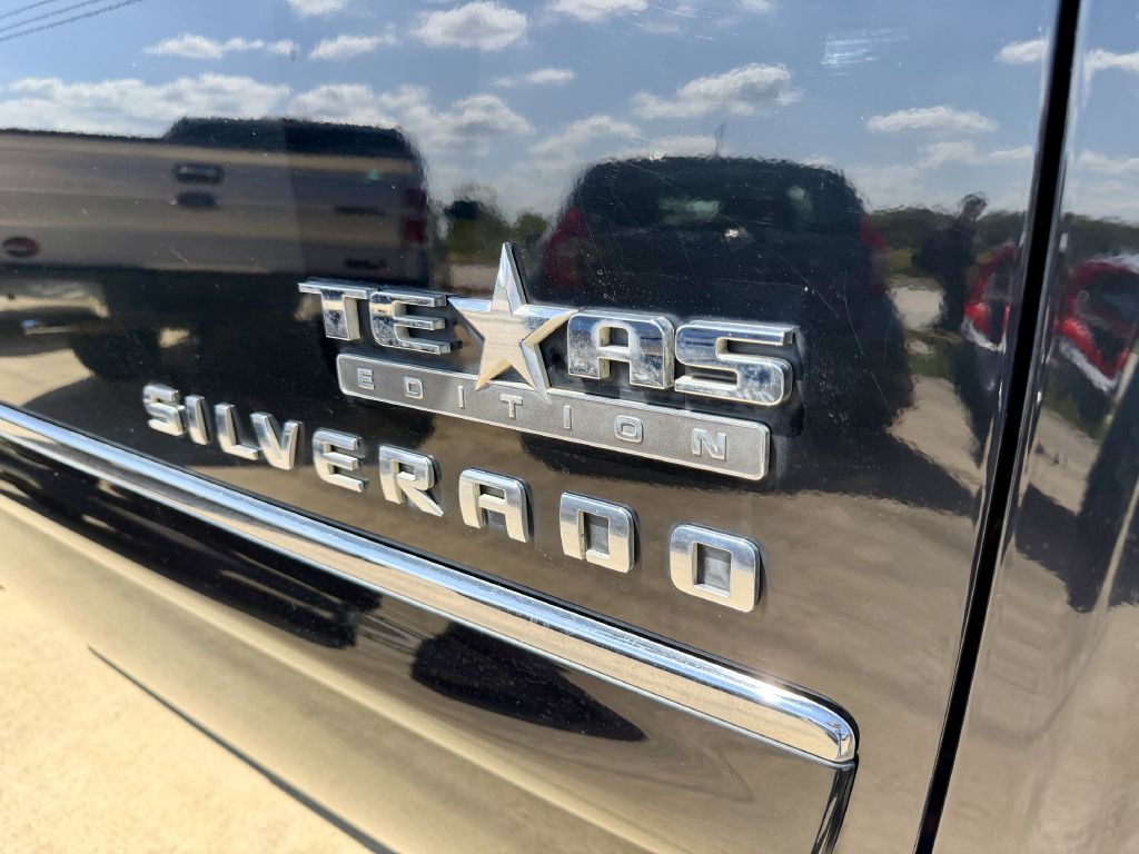 Photo 33 of this CHEVROLET SILVERADO 1500