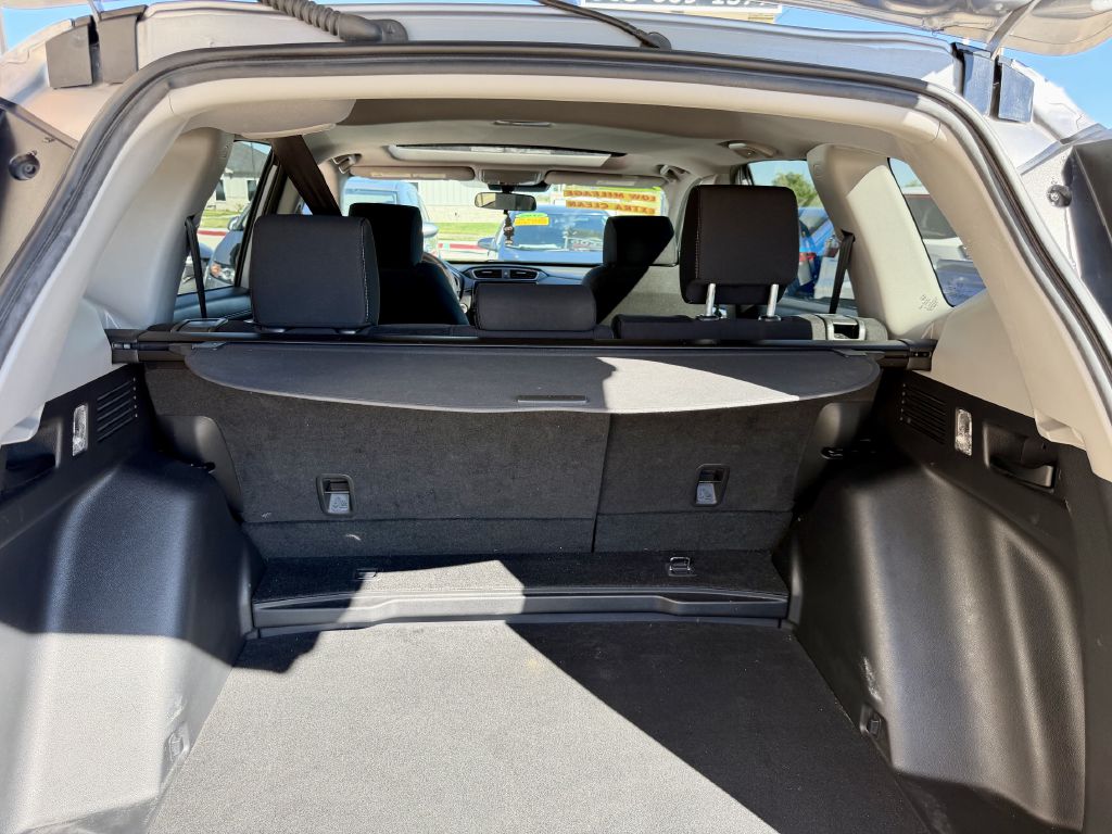 Photo 37 of this HONDA CR-V
