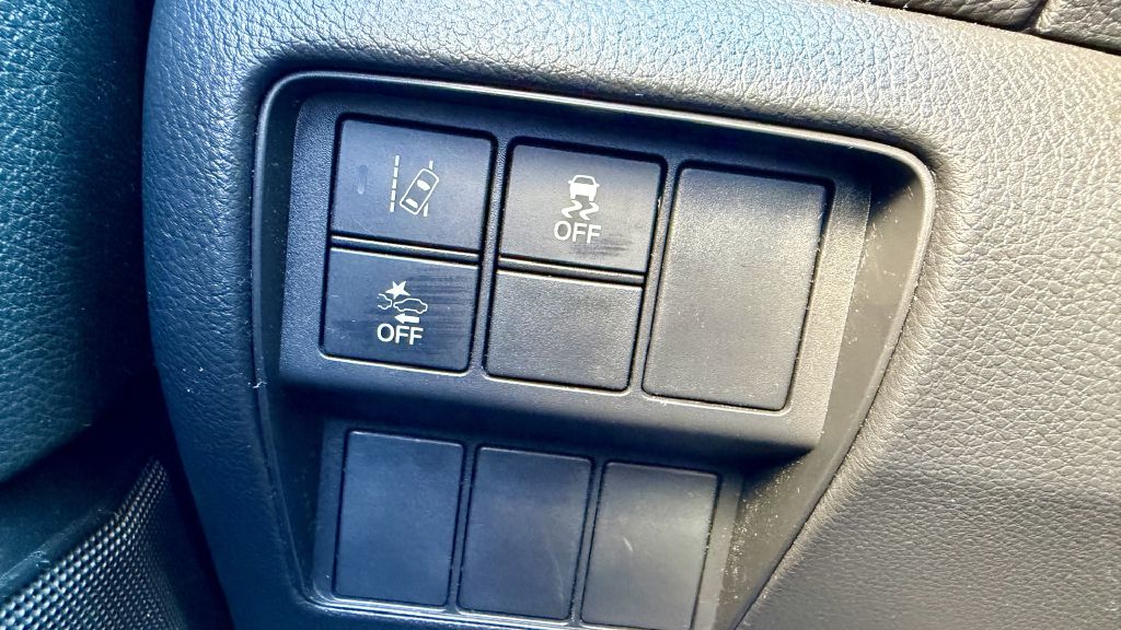 Photo 36 of this HONDA CR-V