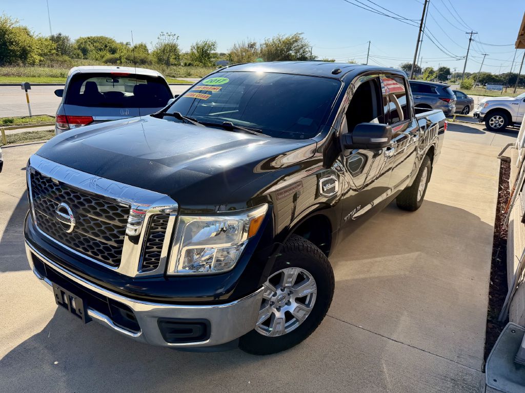 2017 NISSAN TITAN