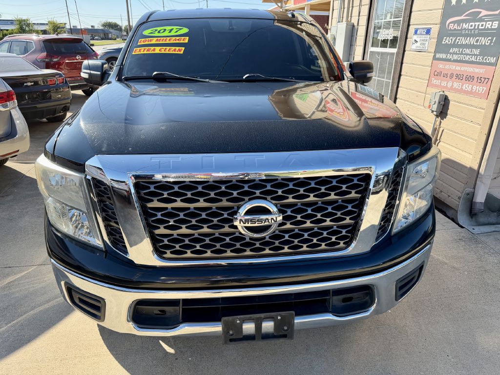 Photo 7 of this NISSAN TITAN