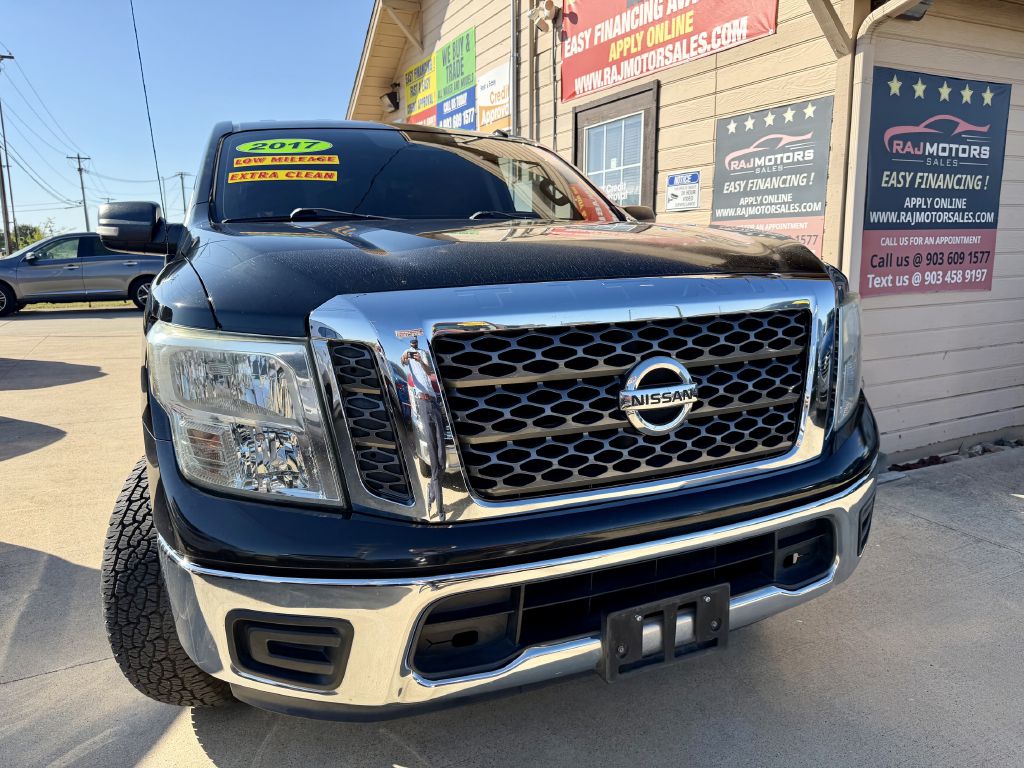 Photo 8 of this NISSAN TITAN
