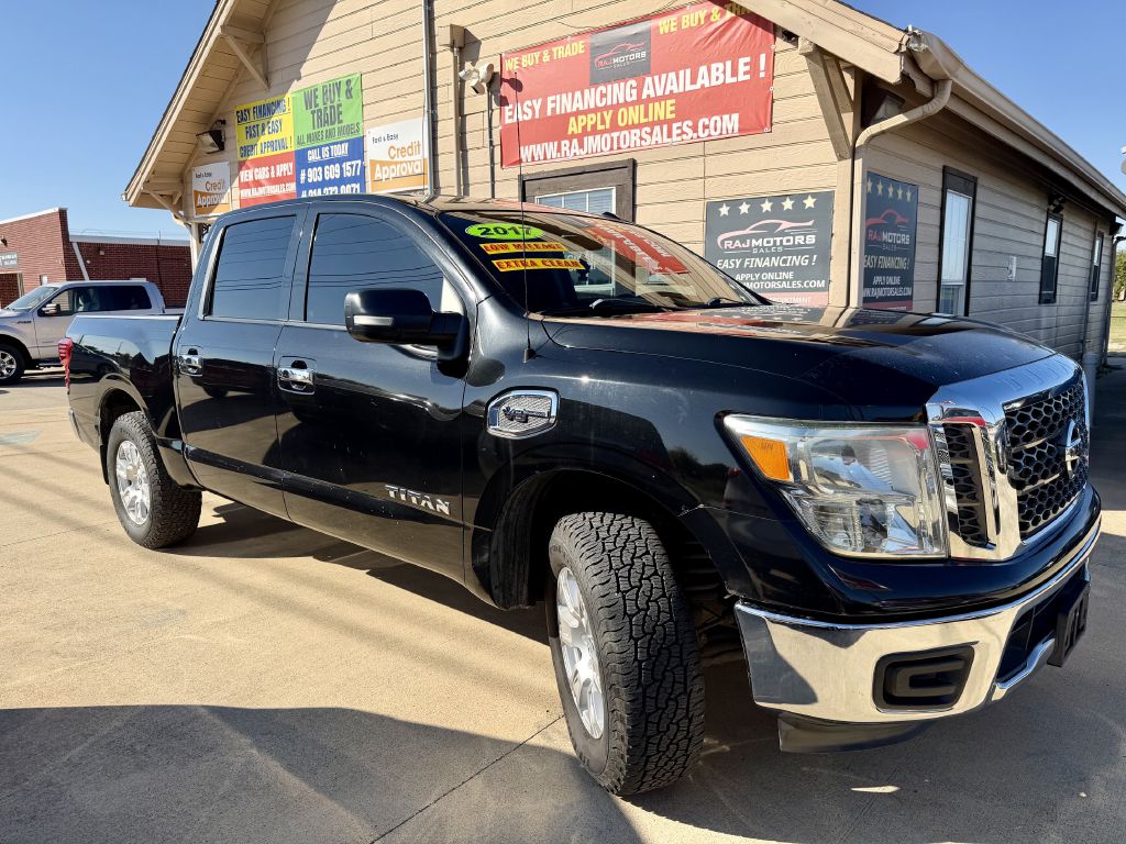 Photo 10 of this NISSAN TITAN