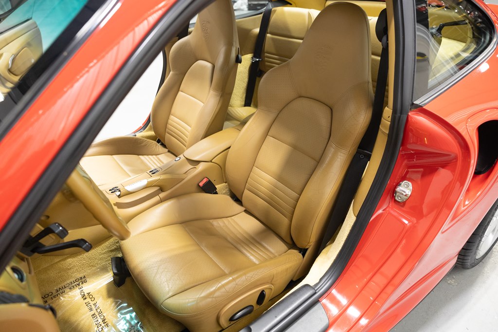 Photo 17 of this PORSCHE 911