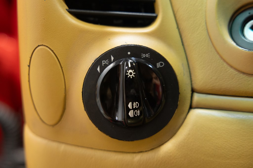 Photo 32 of this PORSCHE 911