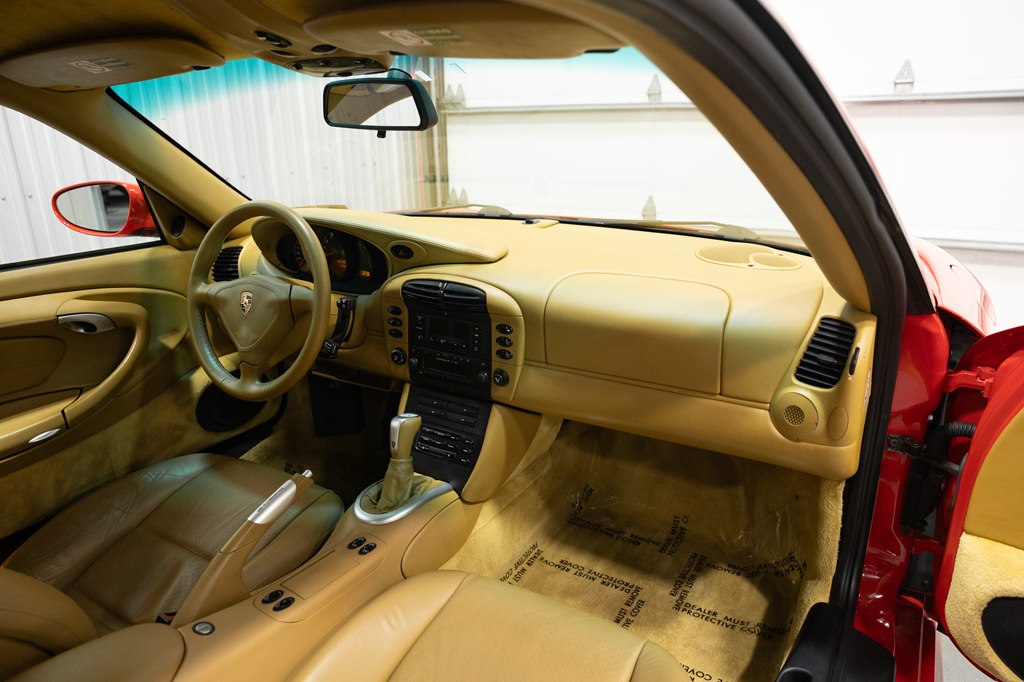 Photo 18 of this PORSCHE 911