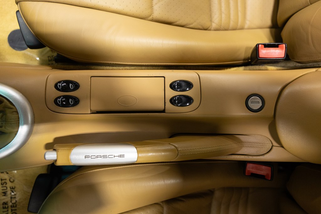 Photo 47 of this PORSCHE 911