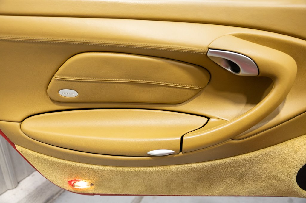 Photo 26 of this PORSCHE 911