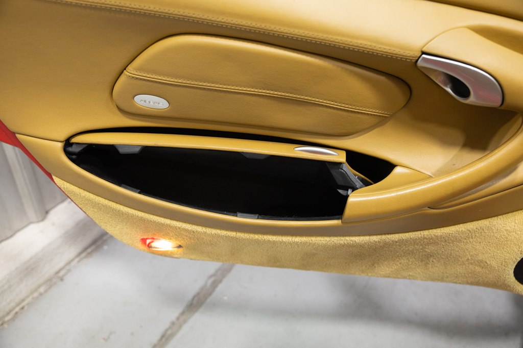 Photo 27 of this PORSCHE 911