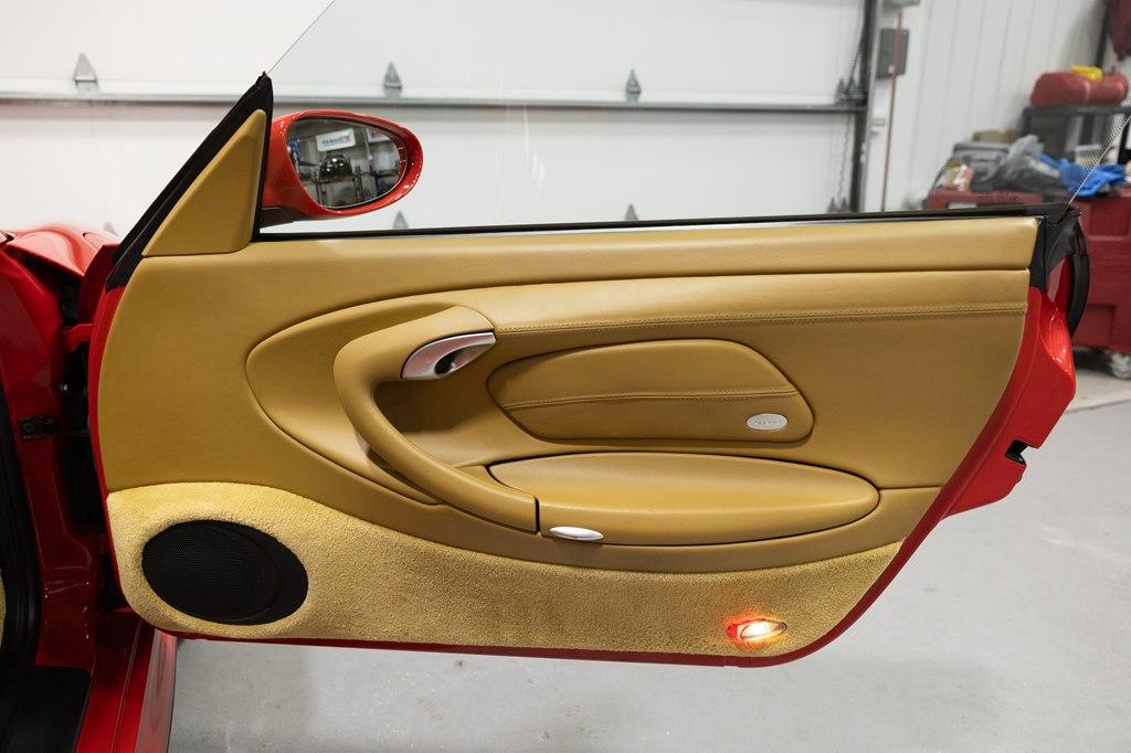 Photo 28 of this PORSCHE 911